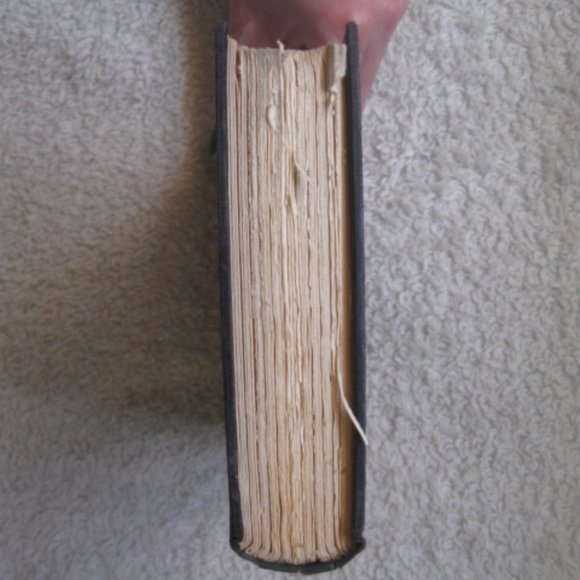 The Strangers' Gate Book - Picture 7 of 8